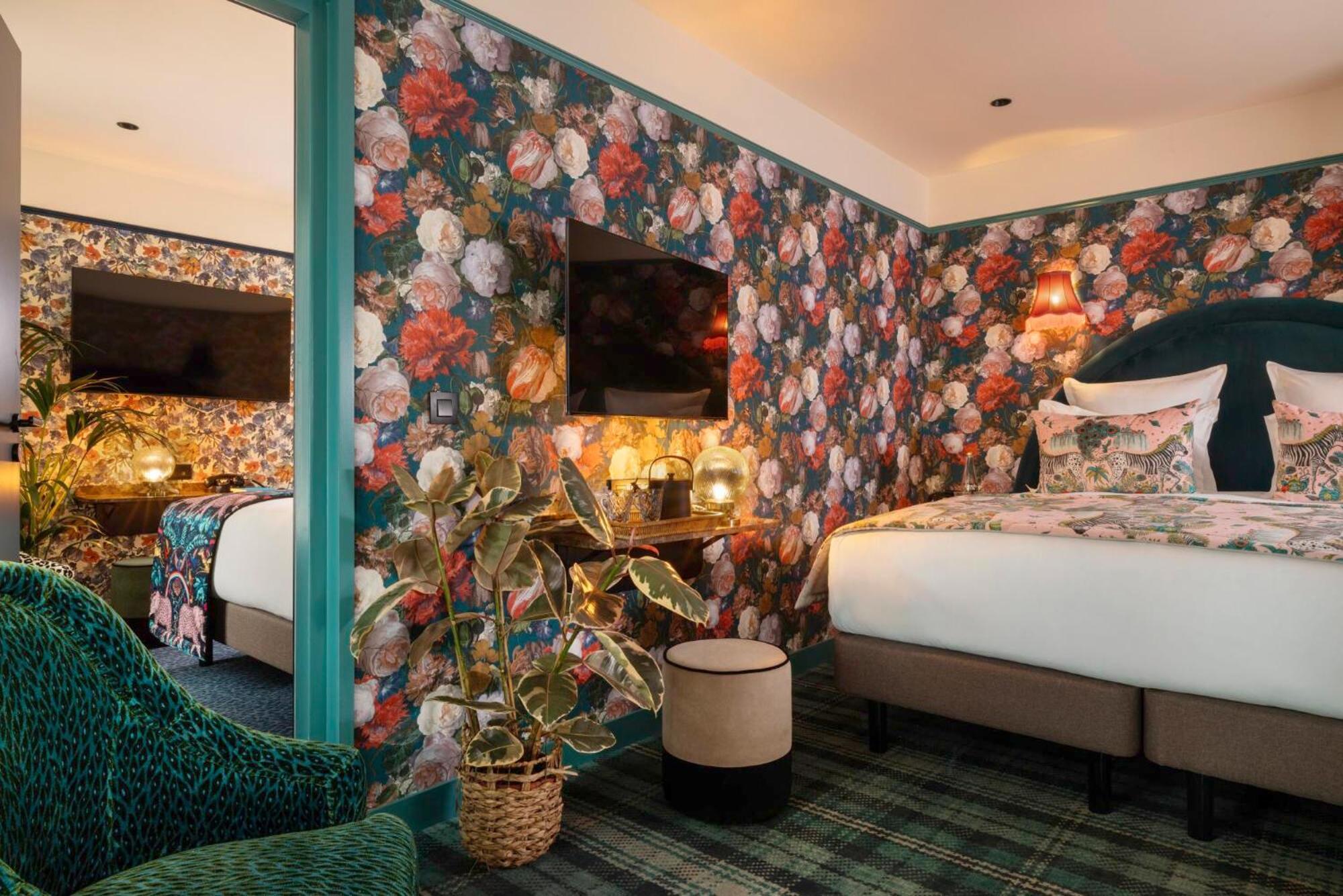 Hotel Ginette A La Folie & Spa Париж Екстериор снимка