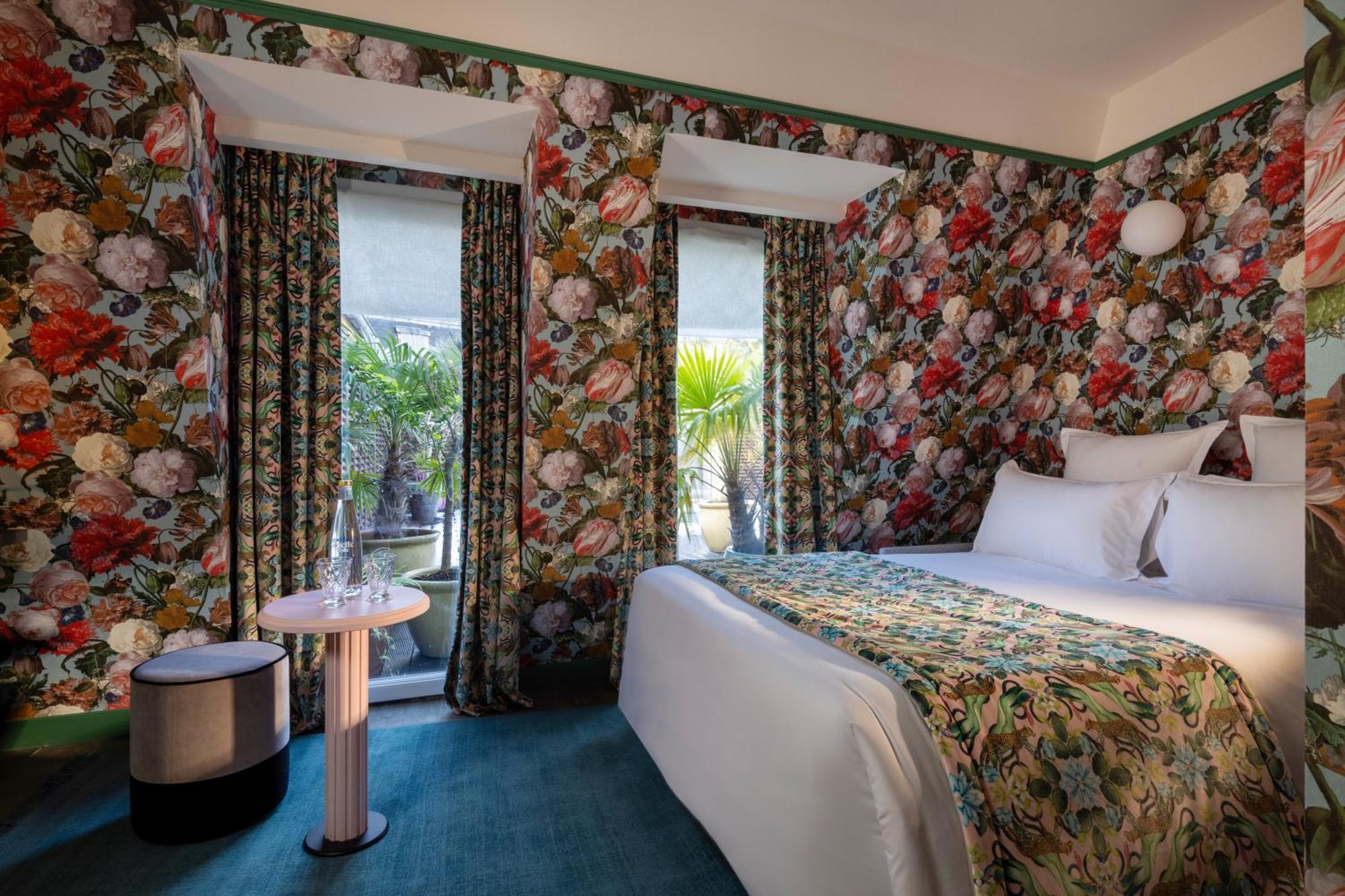 Hotel Ginette A La Folie & Spa Париж Екстериор снимка