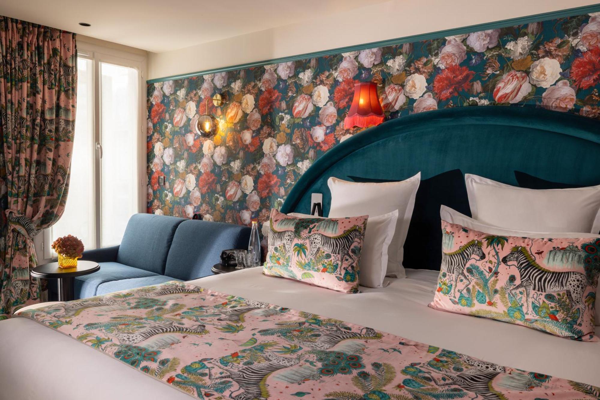 Hotel Ginette A La Folie & Spa Париж Екстериор снимка